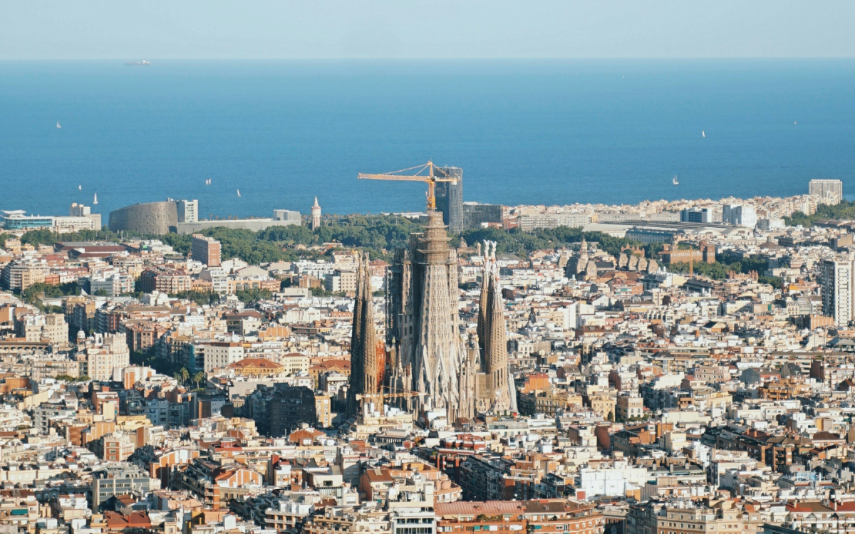 Residencia de estudiantes frente a la Sagrada Familia: descubre Sardenya